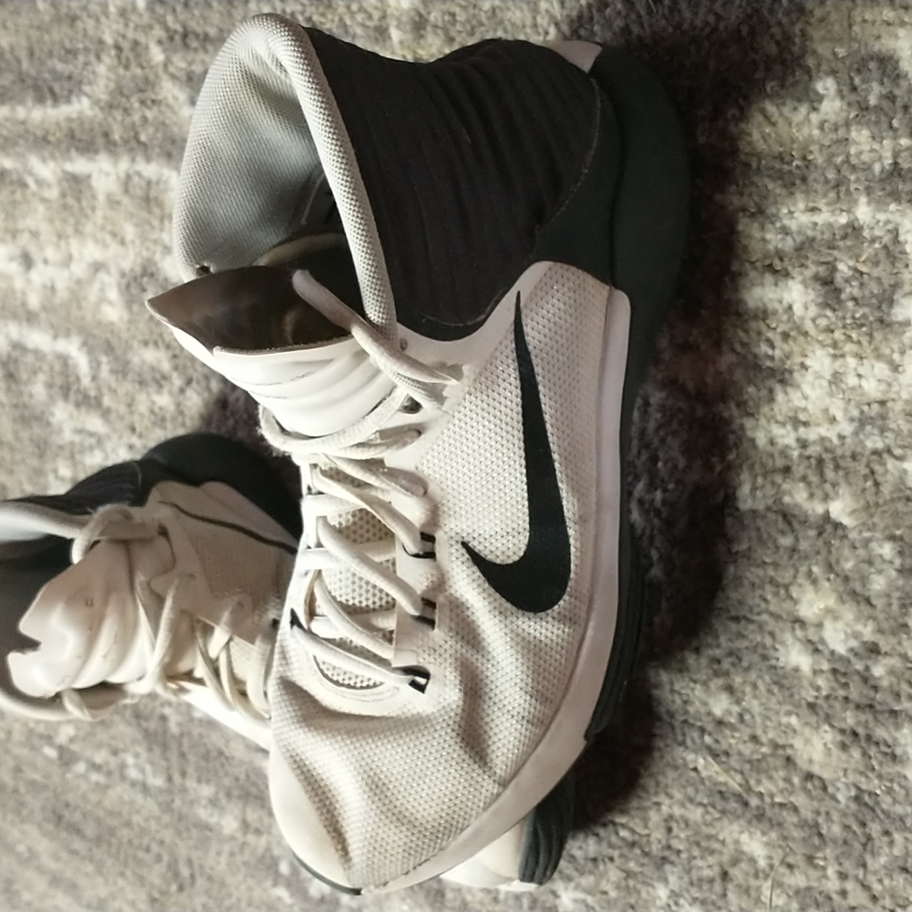 Nike Prime Hype DC 2016 Biege Women's Basketball Shoes
